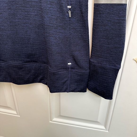 New balance fitness, women’s running shirt navy blue with zipper pockets - Picture 4 of 4